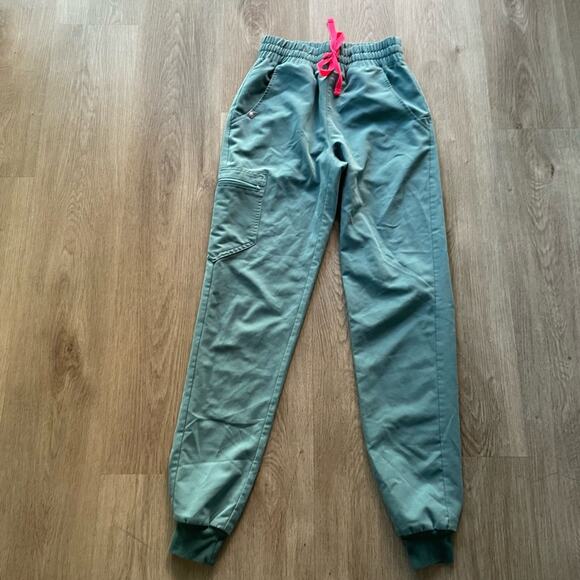 figs hydrogreen high waist zamora jogger XXS TALL + Catarina Top XS scrub set - Picture 5 of 7